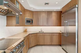 648 Beach Rd, Sarasota, FL 34242 - Photo 9