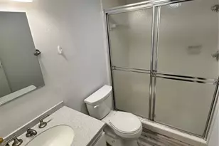 645 Woodlawn Dr, Bradenton, FL 34210 - Photo 23