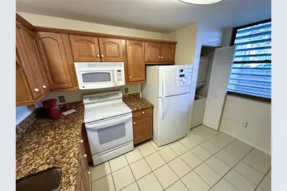 645 Woodlawn Drive, Bradenton, FL 34210 - Photo 3