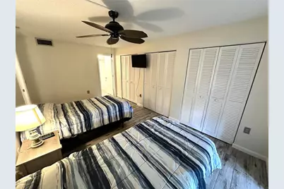 645 Woodlawn Drive, Bradenton, FL 34210 - Photo 13