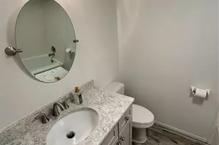 645 Woodlawn Dr, Bradenton, FL 34210 - Photo 17