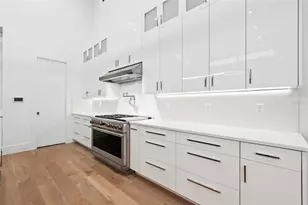 1429 Westbrook Dr, Sarasota, FL 34231 - Photo 21