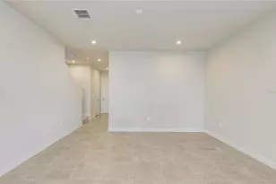 12435 Amber Crk Cir, Bradenton, FL 34211 - Photo 7