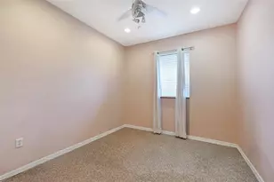 3659 Parkridge Cir, Sarasota, FL 34243 - Photo 27