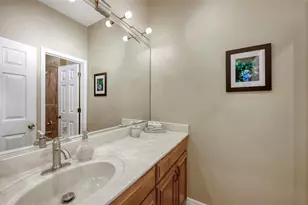 3659 Parkridge Cir, Sarasota, FL 34243 - Photo 19