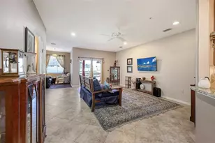 3659 Parkridge Cir, Sarasota, FL 34243 - Photo 3