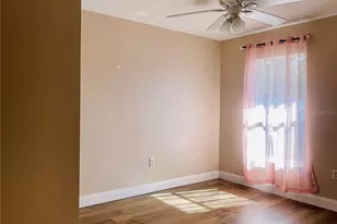 2209 Pleasure Run Dr, Ruskin, FL 33570 - Photo 13