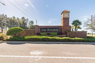 5212 Golf Links Blvd, Zephyrhills, FL 33541 - Photo 85