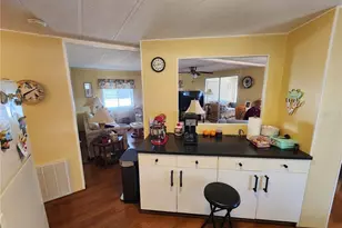 403 Dublin Ave, Bradenton, FL 34207 - Photo 7