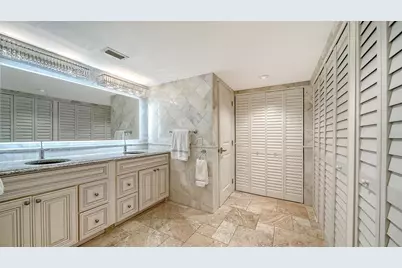 2055 Gulf Of Mexico Drive #G2-109, Longboat Key, FL 34228 - Photo 19