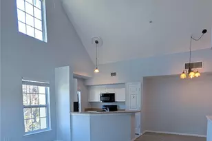 5611 Bidwell Pkwy, Sarasota, FL 34233 - Photo 9