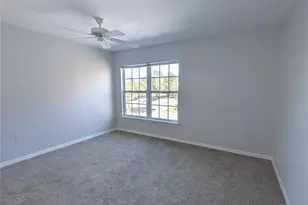 5611 Bidwell Pkwy, Sarasota, FL 34233 - Photo 13