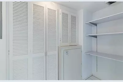 1065 Gulf Of Mexico Drive #305, Longboat Key, FL 34228 - Photo 39