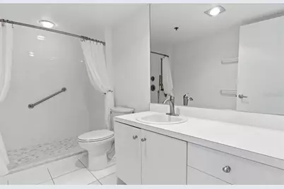 1065 Gulf Of Mexico Drive #305, Longboat Key, FL 34228 - Photo 31