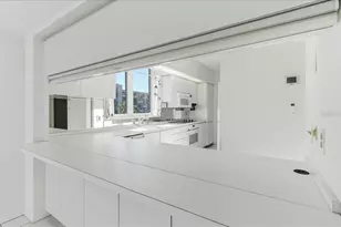 1065 Gulf Of Mexico Dr, Longboat Key, FL 34228 - Photo 19