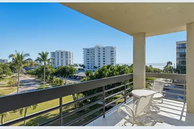 1065 Gulf Of Mexico Drive #305, Longboat Key, FL 34228 - Photo 3