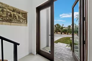 635 Marbury Ln, Longboat Key, FL 34228 - Photo 7