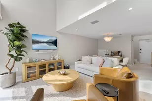 1558 4th St, Sarasota, FL 34236 - Photo 5