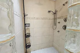 1011 Bacon Ave, Sarasota, FL 34232 - Photo 33