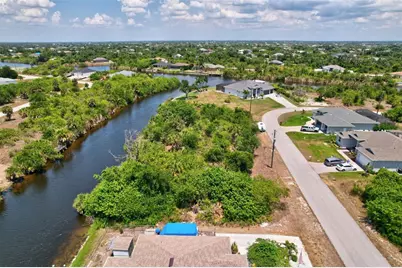 10080 Cocoa Beach Street, Port Charlotte, FL 33981 - Photo 5