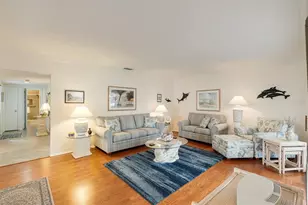 2717 Riverbluff Pl, Sarasota, FL 34231 - Photo 17