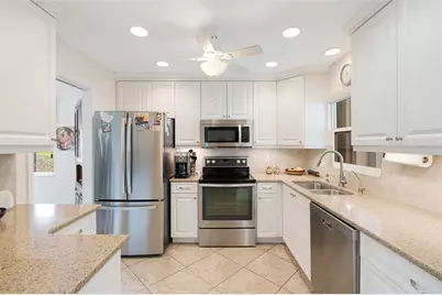 2717 Riverbluff Place #V49, Sarasota, FL 34231 - Photo 11