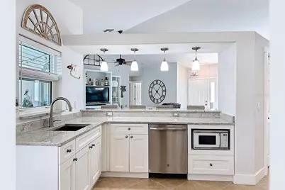 4560 29th Avenue Circle E, Palmetto, FL 34221 - Photo 7