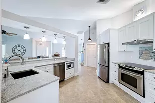 4560 29th Ave Cir E, Palmetto, FL 34221 - Photo 5