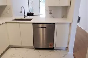 3180 Phlox Dr, Palm Harbor, FL 34684 - Photo 9