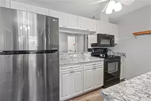 2824 72nd St Ct W, Bradenton, FL 34209 - Photo 13