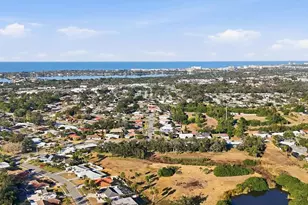 7339 Bounty Dr, Sarasota, FL 34231 - Photo 43