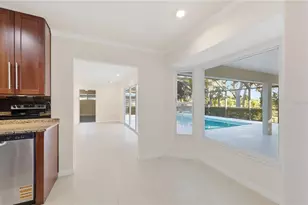 7339 Bounty Dr, Sarasota, FL 34231 - Photo 17