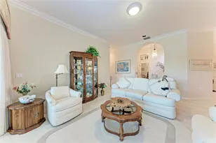 8383 Cypress Hollow Dr, Sarasota, FL 34238 - Photo 13