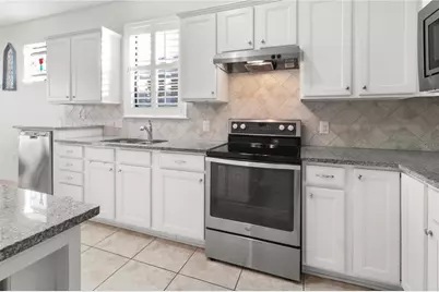 19770 Quisto Street, Venice, FL 34293 - Photo 11