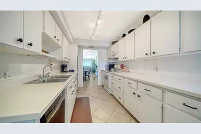 19 Whispering Sands Drive #204, Sarasota, FL 34242 - Photo 27