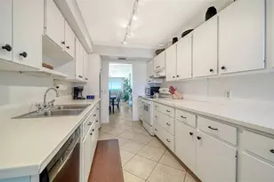 19 Whispering Sands Dr, Sarasota, FL 34242 - Photo 27