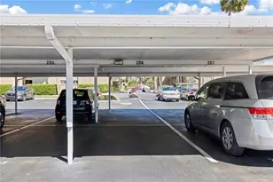 1540 Glen Oaks Dr E, Sarasota, FL 34232 - Photo 13