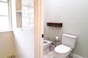 3171 Dick Wilson Dr, Sarasota, FL 34240 - Photo 21