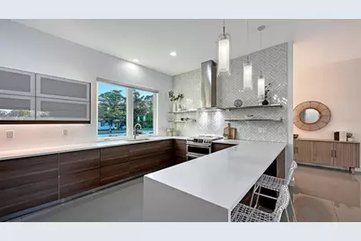 2215 Datura Street, Sarasota, FL 34239 - Photo 31