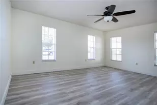 3807 Joyce Dr, Bradenton, FL 34208 - Photo 23