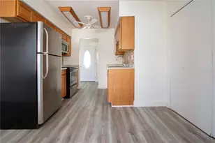 3807 Joyce Dr, Bradenton, FL 34208 - Photo 11