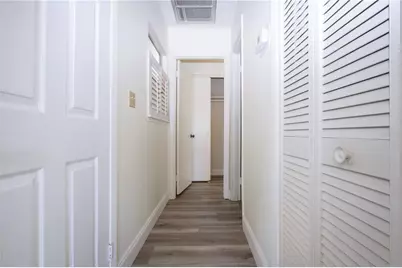 3807 Joyce Drive, Bradenton, FL 34208 - Photo 33