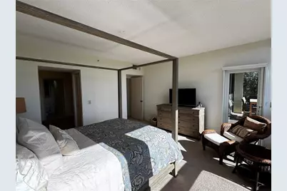 1085 Gulf Of Mexico Drive #205, Longboat Key, FL 34228 - Photo 13