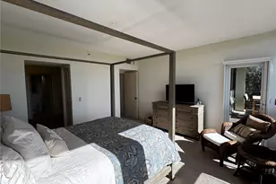 1085 Gulf of Mexico Dr, Longboat Key, FL 34228 - Photo 13