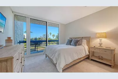 1085 Gulf Of Mexico Drive #205, Longboat Key, FL 34228 - Photo 35