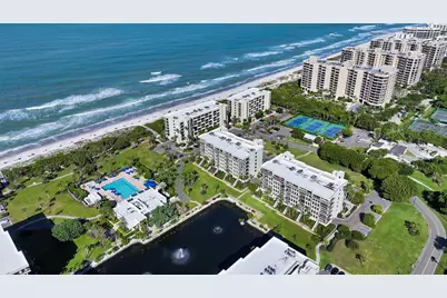 1085 Gulf Of Mexico Drive #205, Longboat Key, FL 34228 - Photo 25