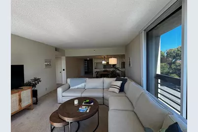 1085 Gulf Of Mexico Drive #205, Longboat Key, FL 34228 - Photo 5