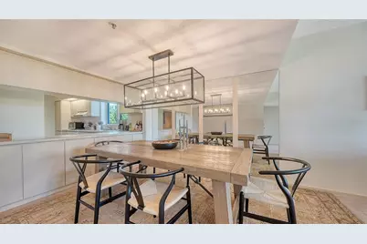 1085 Gulf Of Mexico Drive #205, Longboat Key, FL 34228 - Photo 19