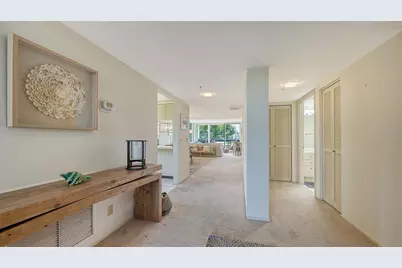 1085 Gulf Of Mexico Drive #205, Longboat Key, FL 34228 - Photo 5