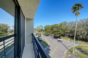 1085 Gulf of Mexico Dr, Longboat Key, FL 34228 - Photo 17